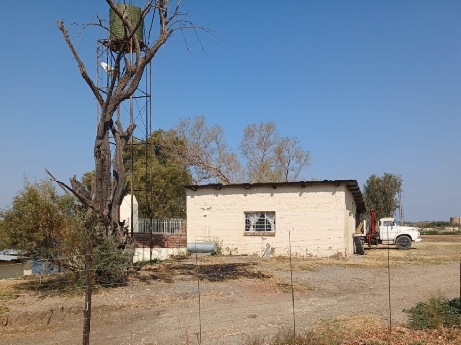 4 Bedroom Property for Sale in Barkly West Rural Northern Cape